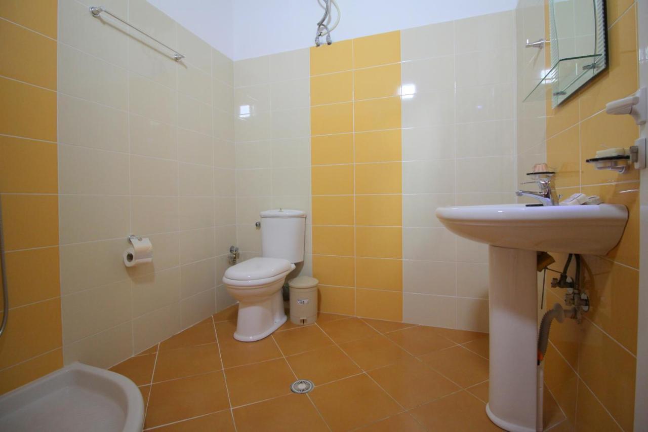 Atlantis Apartments Sarandë エクステリア 写真
