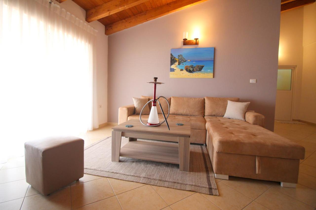 Atlantis Apartments Sarandë エクステリア 写真