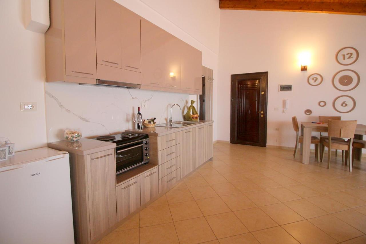 Atlantis Apartments Sarandë エクステリア 写真