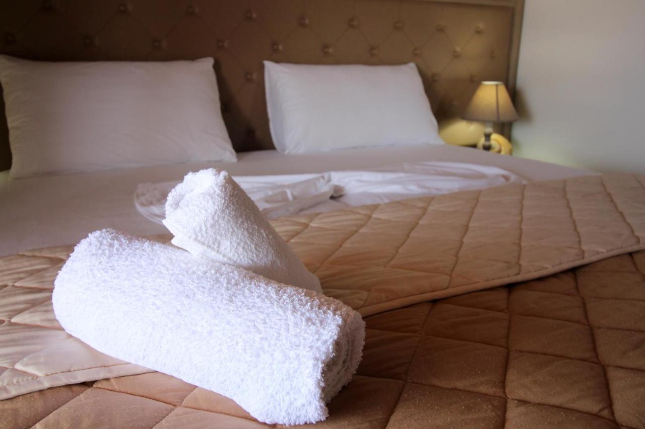 Atlantis Apartments Sarandë エクステリア 写真
