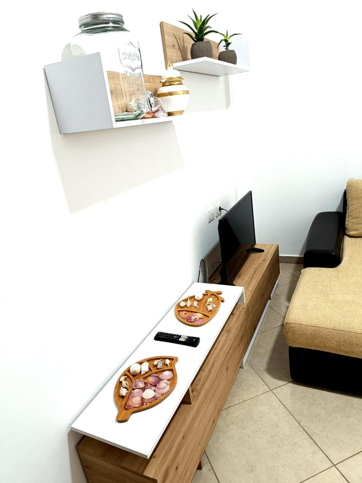 Atlantis Apartments Sarandë エクステリア 写真