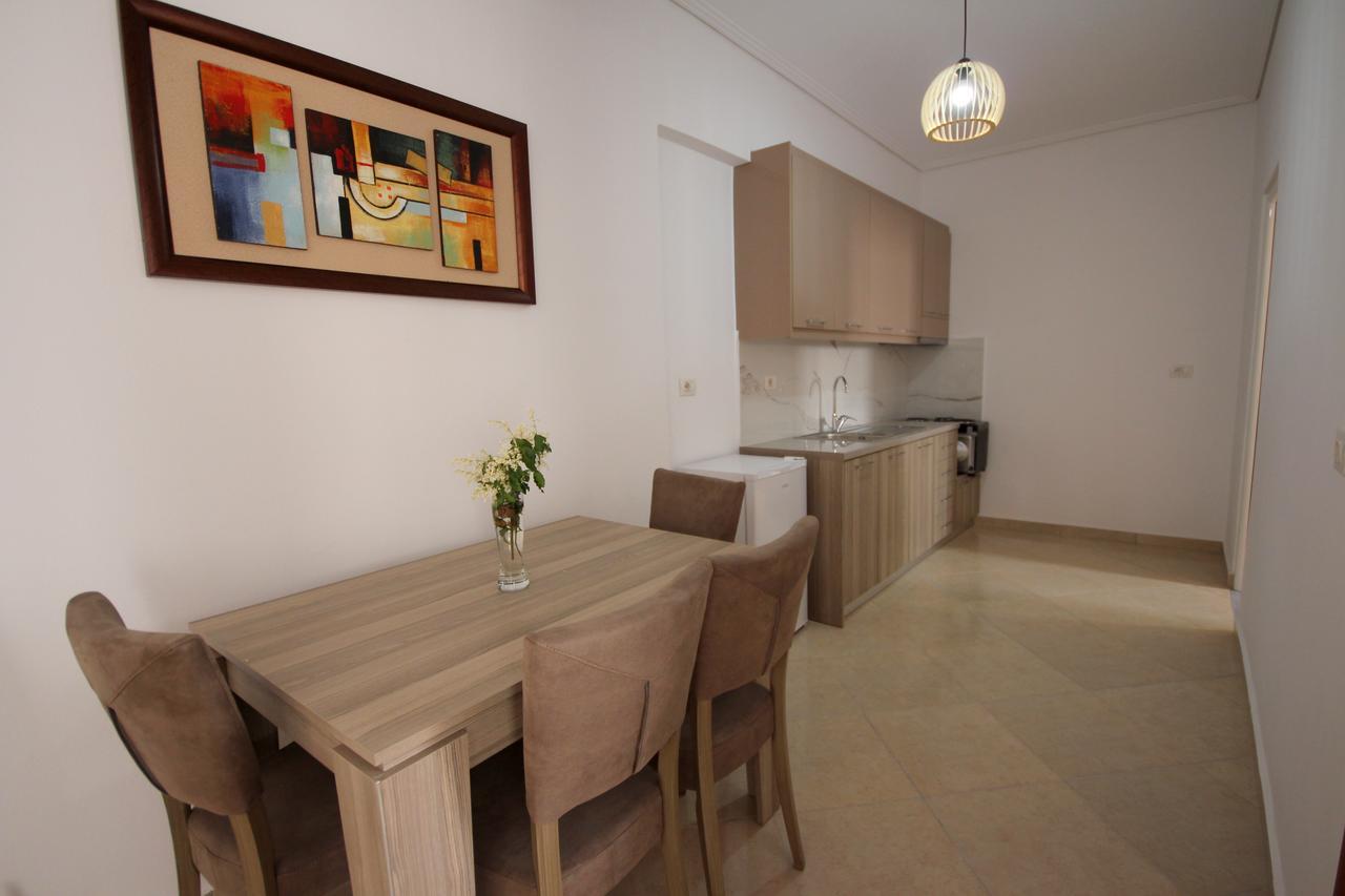 Atlantis Apartments Sarandë エクステリア 写真